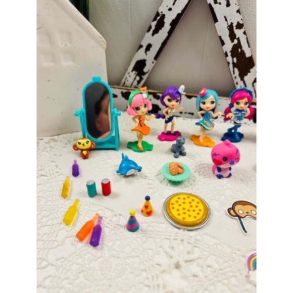 Lot Of 7 Party Pop Teenies POPTEENIES Mini 2.5” Doll Figures with Accessories - Picture 2 of 4